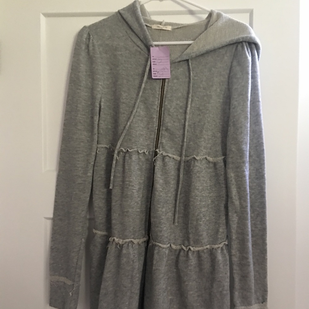 BRAND NEW Long grey zip up!